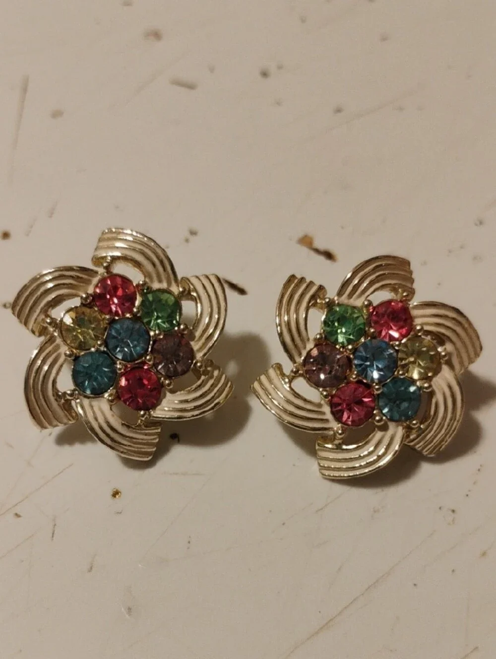 Crystal Cluster Women's Clip-on Earrings🩷💚🩵